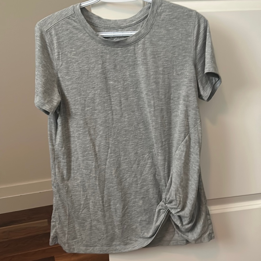 Size medium tee !